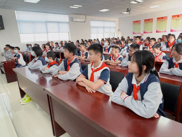 三鄉(xiāng)鎮(zhèn)開展“上好開學(xué)第一課，師生共筑‘防毒墻’”活動圖片1.JPG